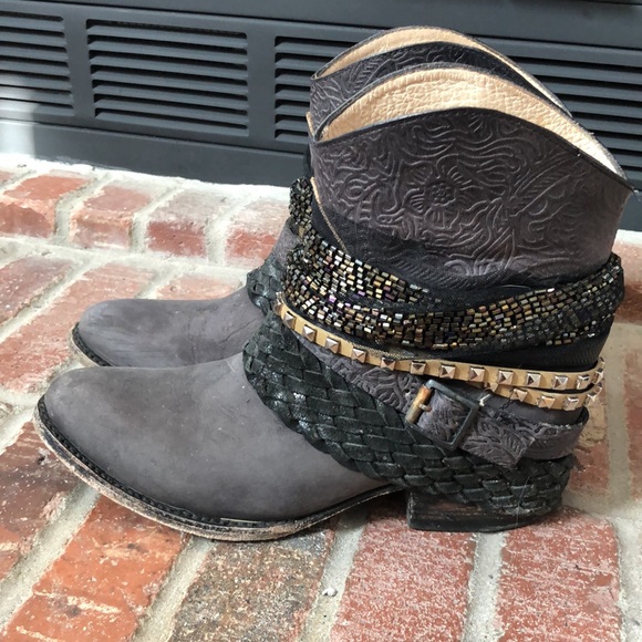 Black Leather Boots 9M - Picture 4 of 10